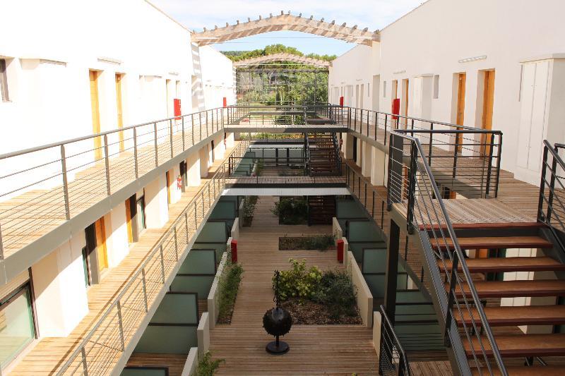 Adonis Aix En Provence Aparthotel 3*